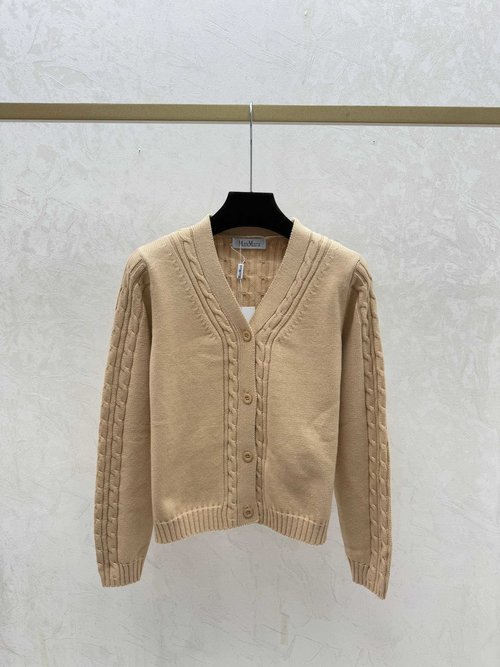 Max Mara Solid Color White, Khaki & Red V - Neck Knitted Long Sleeve Cardigan