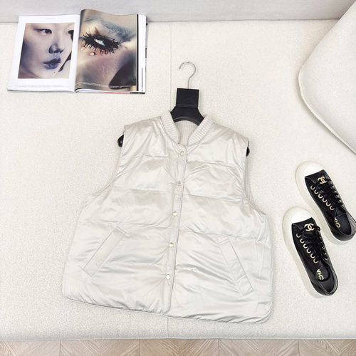 Brunello Cucinelli Double - Sided Cashmere and White Goose Down Vest with High - End Design