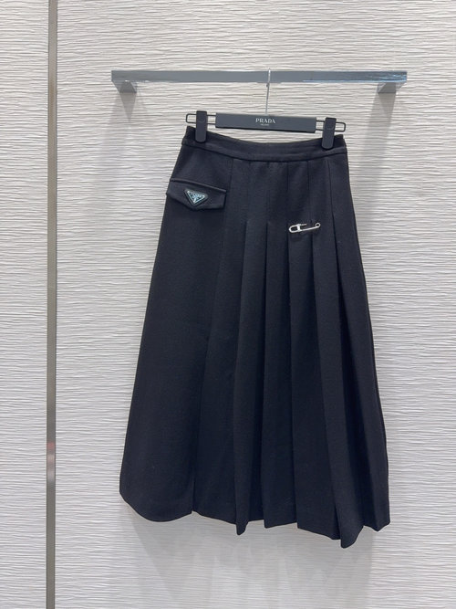 Prada Fashionable Wool Half-skirt, Exquisite and Versatile