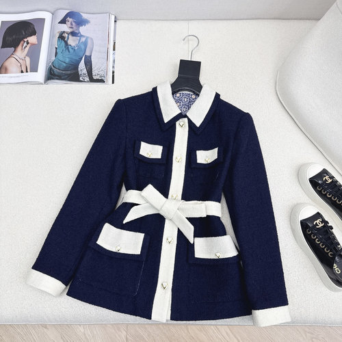 Valentino Contrast Collar Four-Pocket Mid-Length Coat, Stylish and Layered Design