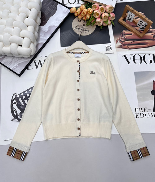 Burberry Checked Collar Contrast Knit Cardigan, Vintage Style