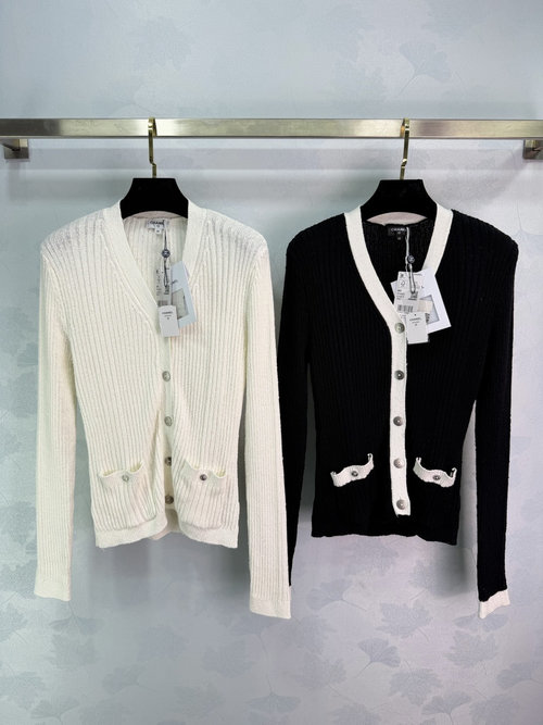 Chanel V-Neck Knit Cardigan with Functional Pockets, Classic Style
