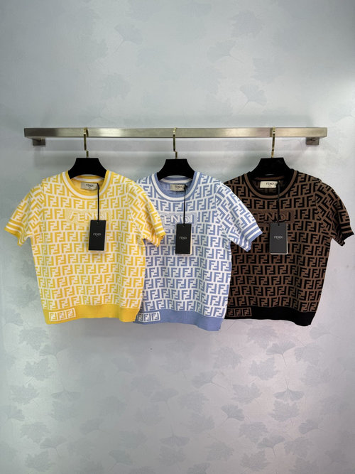 Fendi Classic FF Pattern Knit Short Sleeve in Wool