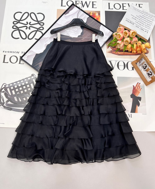 Dior Elegant Cream Tulle and Silk High-Waisted Tiered Skirt