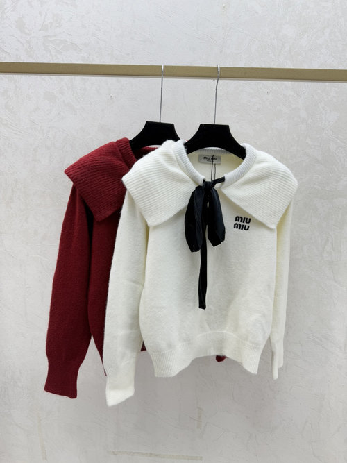 Miu Miu White & Red Color-blocked Strap Knitted Long-sleeved Top