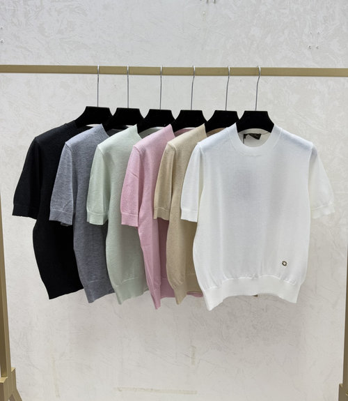 Prada Simple Solid-Color Round-Neck Knitted Short-Sleeve Top