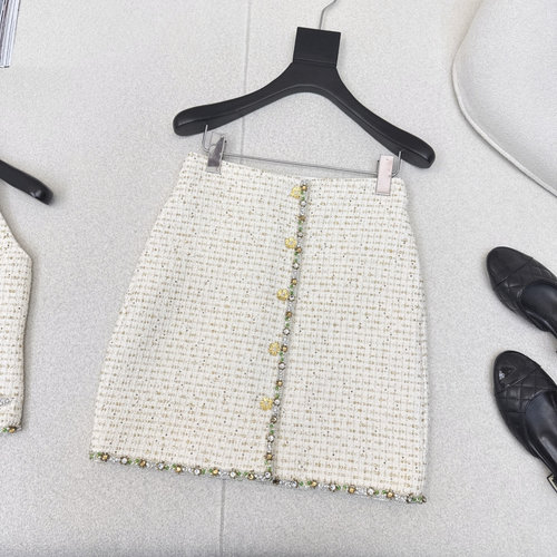 Chanel Runway-Inspired Gold Tweed Single-Button Skirt with Edge