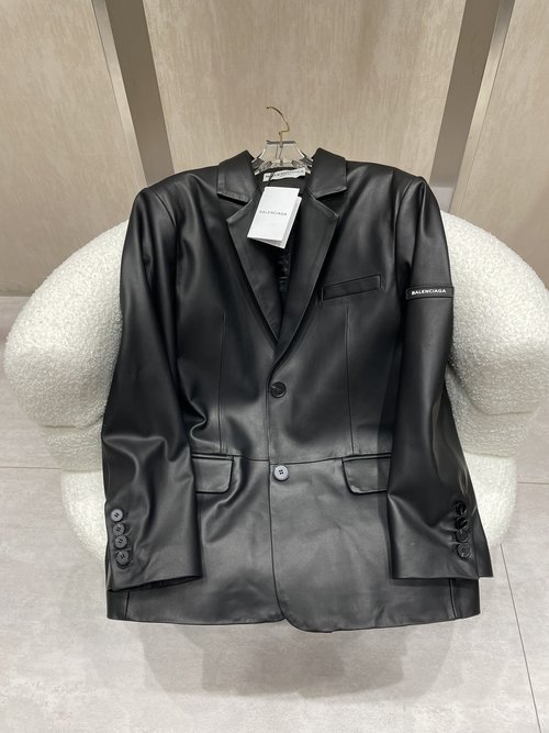 Balenciaga Expanded Casual Lapel Suit Jacket with Excellent Fit