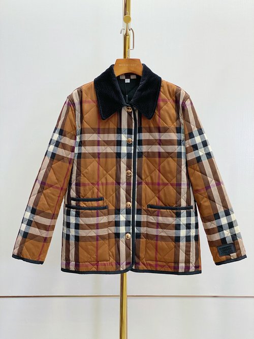 Burberry Plaid Quilted Cotton Coat: Premium Fabric & Stylish