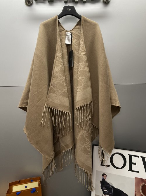 Fendi Reversible Two-Tone Wool & Cashmere Cape