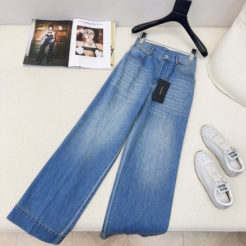 Bottega Veneta Pleated Casual Pants with Woven Leather and Hardware