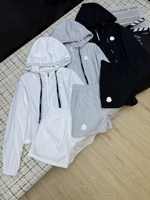 Moncler Stylish Imported Sunscreen Set for Maturity