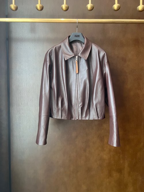 Loewe Fashionable Leather Garment Set Crafted from Imported Sheepskin