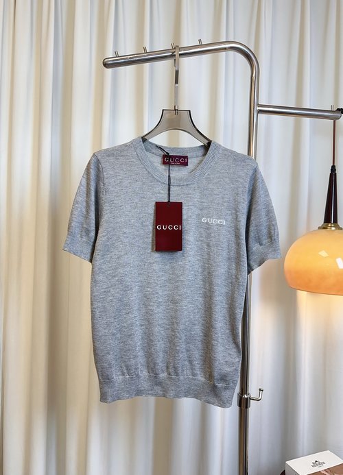 Gucci Jacquard Logo Wool Short-Sleeve Top, Comfortable for Layering