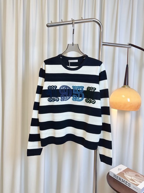 Max Mara Custom Knit Wool Top with Colorful Toothbrush Embroidery Logo in Black