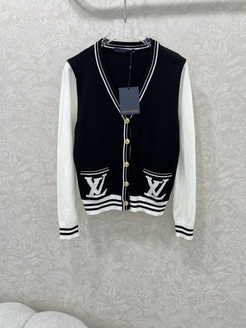 Louis Vuitton Stylish College-inspired Knitted Woolen Cardigan with Logo Pocket