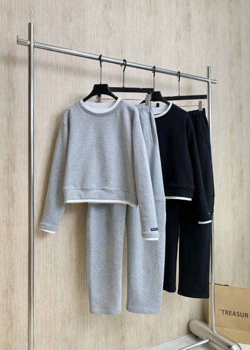 Maison Margiela Stereo Labeled Casual Suit with Custom Fabric, Suitable for Daily Wear