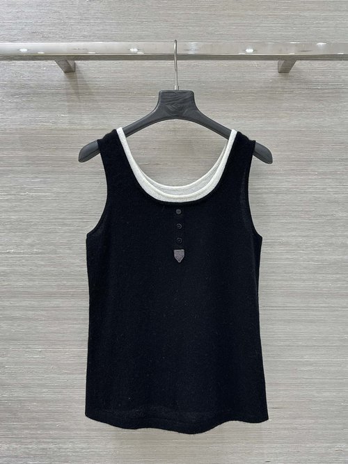 Brunello Cucinelli Exclusive First Release: Two - Tone Pure Cashmere Vest for Understated Elegance