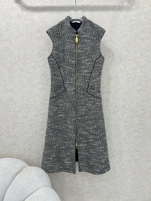 Schiaparelli Customized Gray-and-White Tweed Dress with Chinese Collar and Zipper