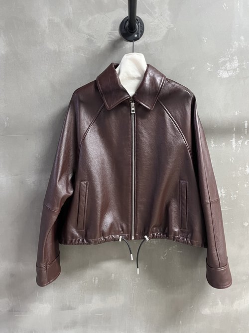 Loewe Versatile and Stylish Leather Jacket Made from Imported Full Vegetable-Tanned Sheepskin
