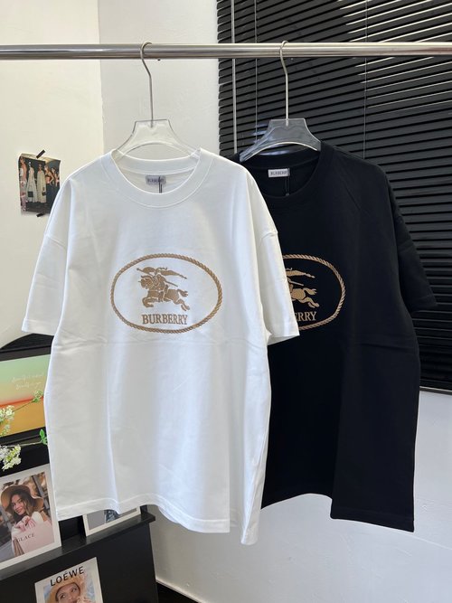 Burberry New Arrival: Classic Cotton Tee with Horse Embroidery, Round Neck