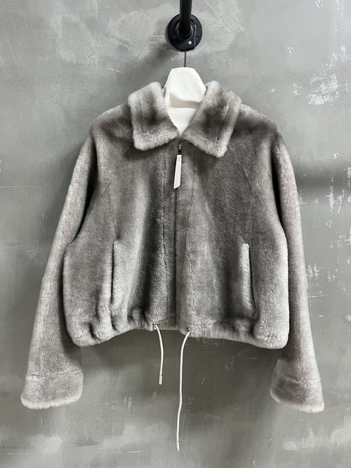 Loewe Elegant Retro Fur-Trimmed One-Piece with Versatile Design