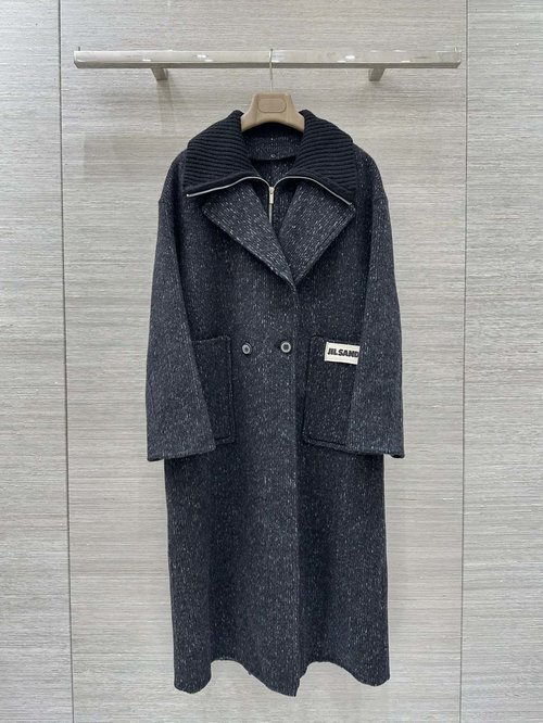 Jil Sanders Exclusive Original: Single-piece Long Coat with Fake Two-piece Design