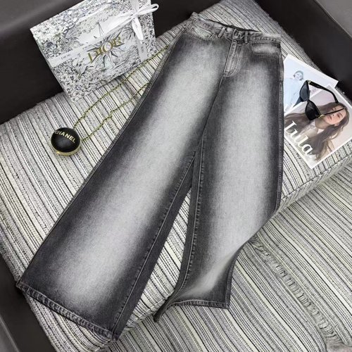Dior Stylish Wide-leg Jeans with Vintage Wash in High-Quality Fabric