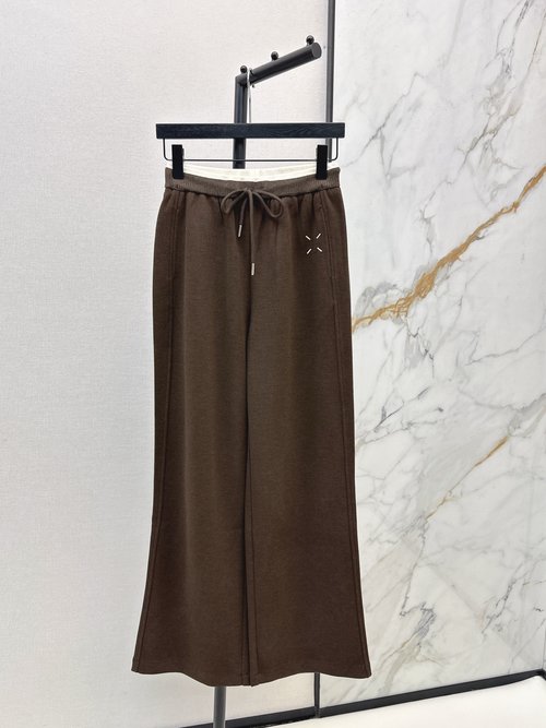 Maison Margiela Casual Straight-leg Pants with Embroidered Logo for Long-term Wear