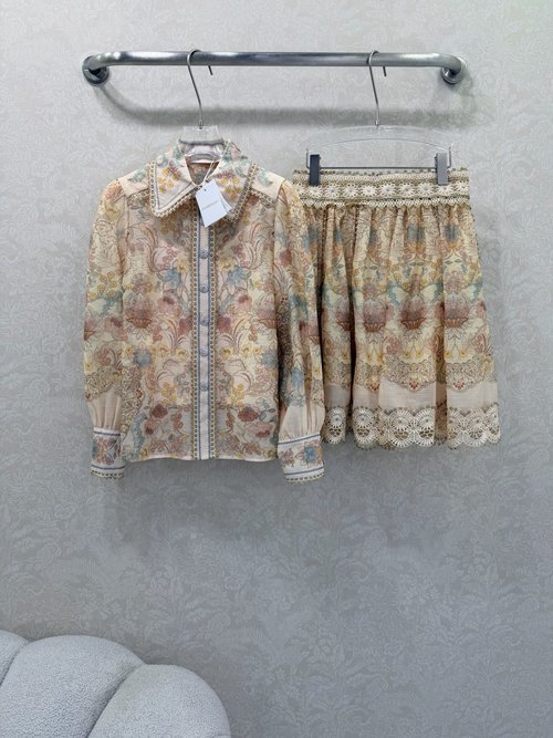 Zimmermann Spliced Gold Wire Hollow Lace Suit with Elegance