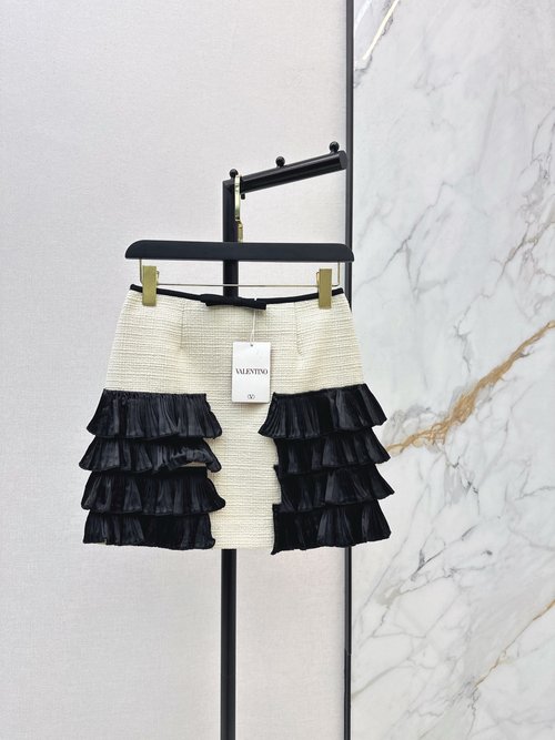 Valentino Knitted Suit: Small Short U-Neck Tweed Jacket with Midi Skirt