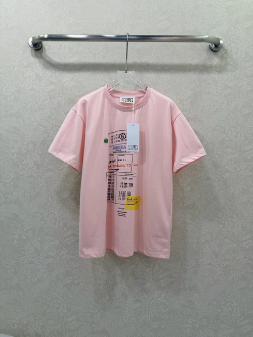 Maison Margiela Graffiti Print Round Neck Short Sleeve T-Shirt with Deconstructive Style