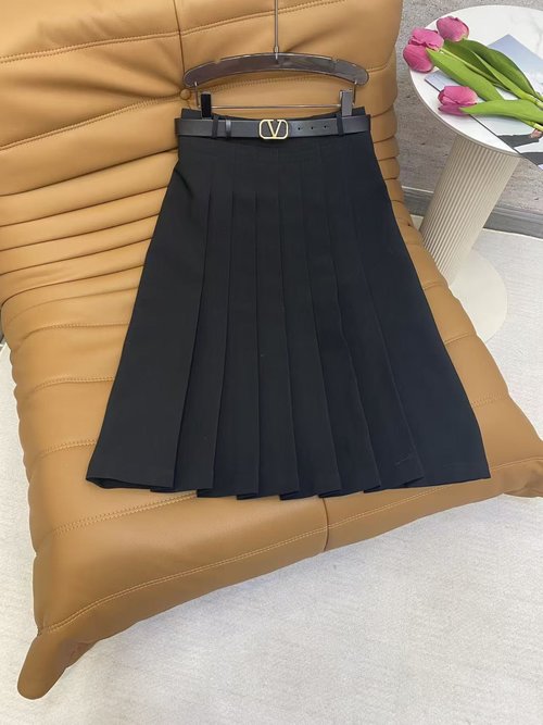 Valentino Classic Black Pleated Skirt for Work
