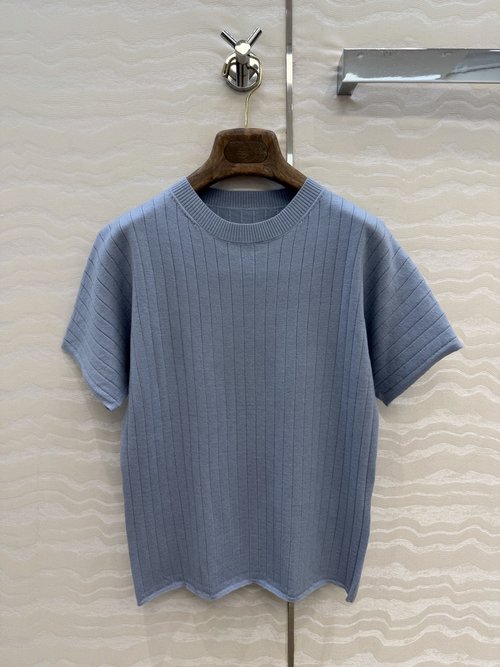 Loro Piana High-Quality Drop-Shoulder Sweater with Ribbing