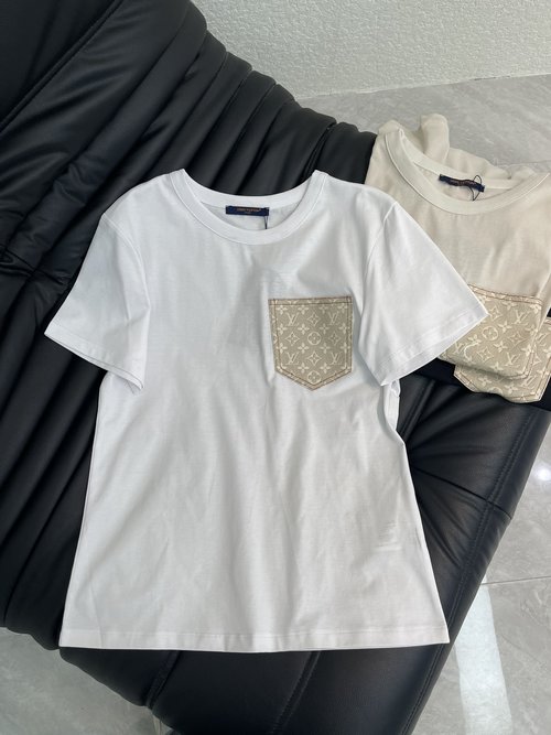 Louis Vuitton Clover-printed Cotton Short-sleeved T-shirt, Fashionable