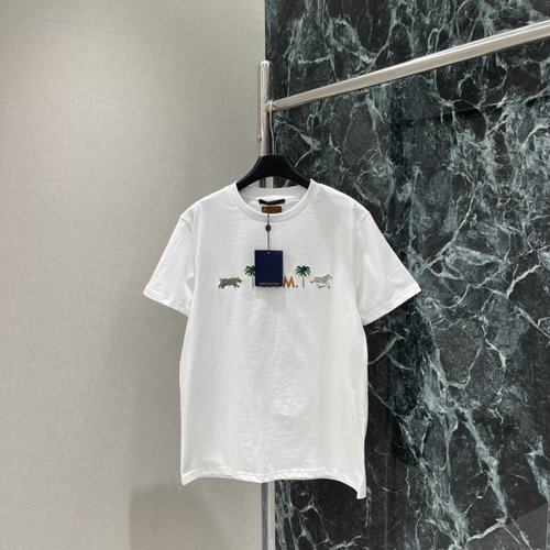 Louis Vuitton Jungle-embroidered T-shirt with Tropical and Versatile Style