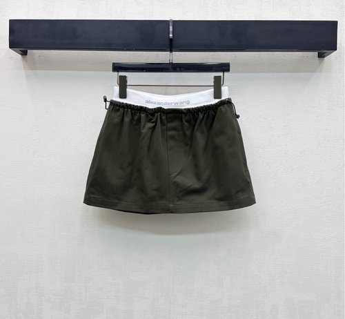 Alexander Wang Sophisticated High-Waisted A-Line Skirt with Distinctive Logo