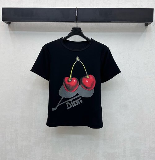 Diesel Round-Neck Cherry-Printed Short T-Shirt for Everyday Use