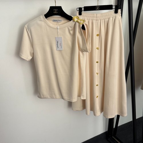 Schiaparelli Suit with Metal Keyhole Pin T-shirt and Skirt