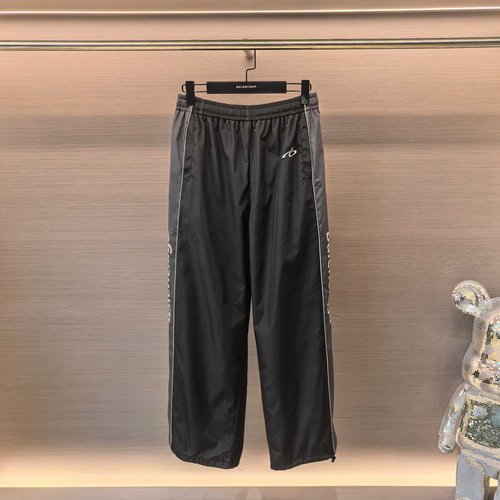 Balenciaga Reflective Spliced Sports Pants, Good Appearance