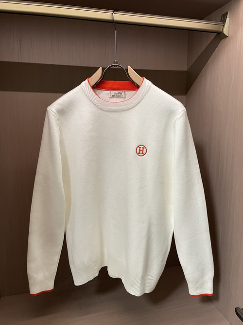 Hermes Fashionable Knitted Sweater with Brand Accents