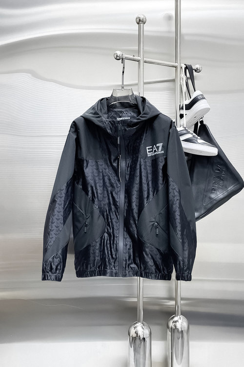 Armani High-Quality Breathable Jacket with a Great Fit