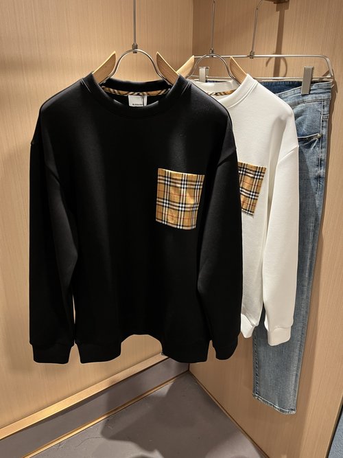 Burberry Basic and Versatile Cotton Round-Neck Pullover