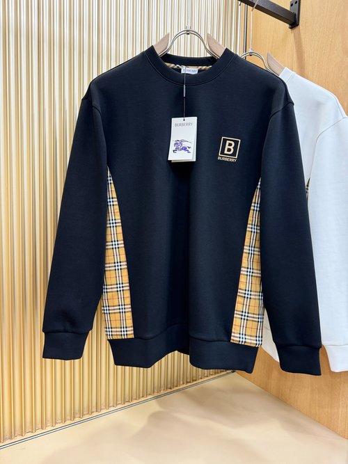 Burberry Classic Logo Long-sleeved Sweatshirt