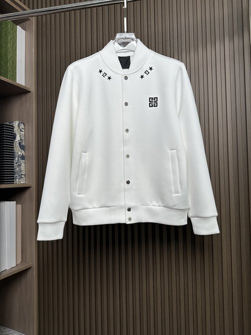 Givenchy White Air Layered Coat: Dustproof and Elegant