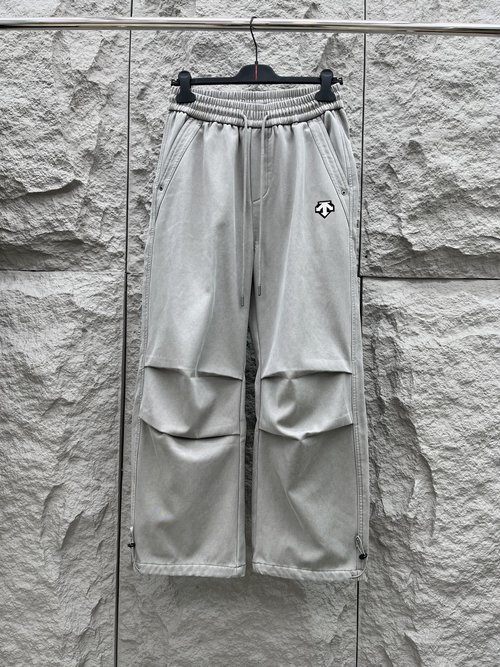 Descente Fleece-lined Trousers with Metal Logo