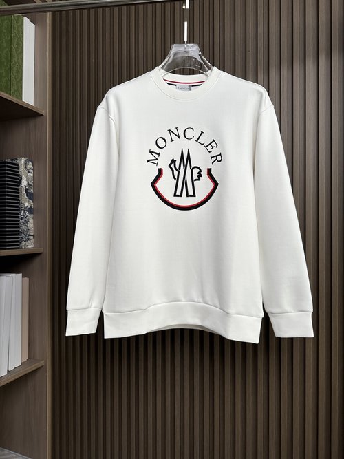 Moncler Loose Round Neck Sweatshirt with Mixed Needle Embroidery