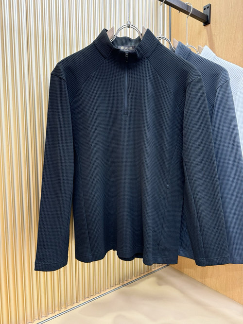Loro Piana Classic Logo Long-Sleeved Top for Versatility