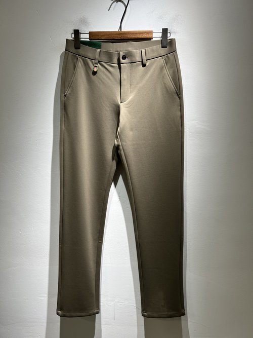 Gucci Comfortable Wrinkle-Resistant Casual Dress Pants