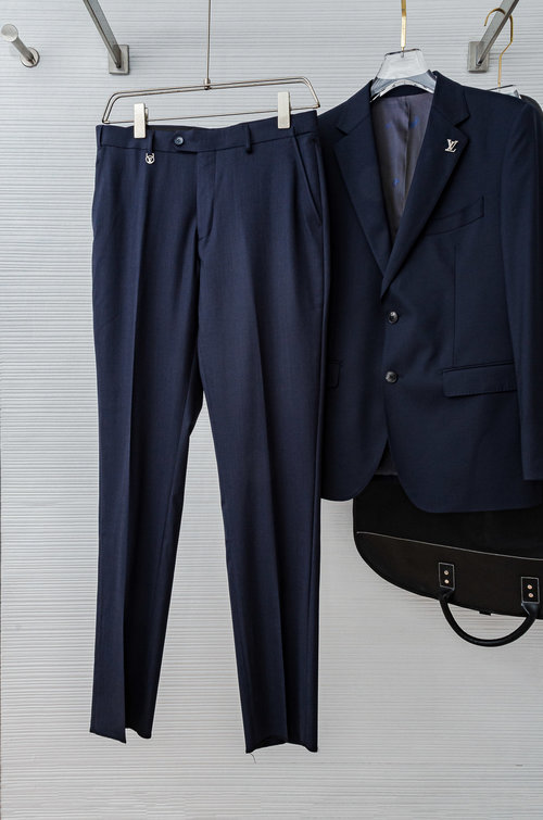 Loewe Luxurious Wool Blend Suit with Unique Texture